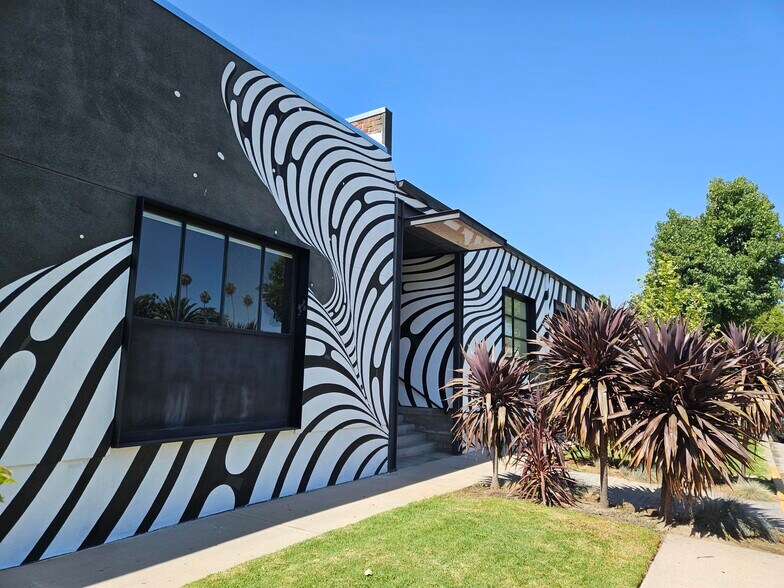 1651 S Central Ave, Glendale, CA à louer - Photo de l’immeuble – Image 1 sur 16