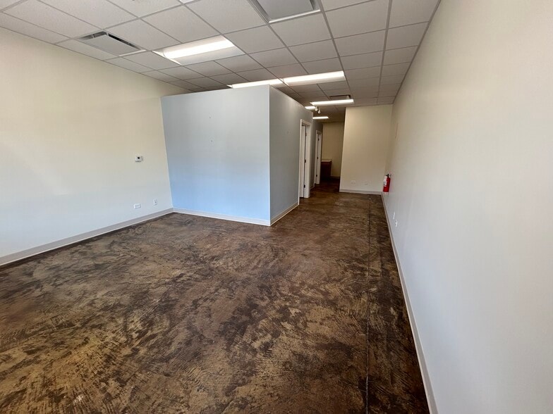 9660-9684 Franklin Ave, Franklin Park, IL à louer - Photo intérieure – Image 3 sur 10