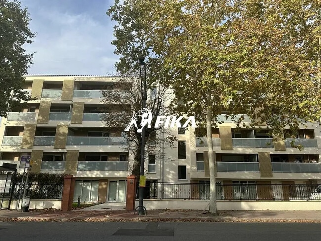 Plus de détails pour 159 Avenue Des Etats Unis, Toulouse - Local commercial à vendre