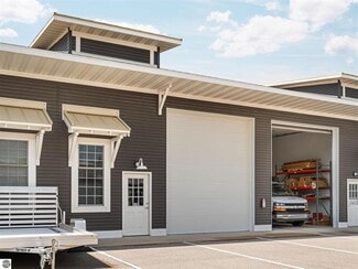 Plus de détails pour 3903 Blair Valley Rd, Traverse City, MI - Industriel/Logistique à vendre