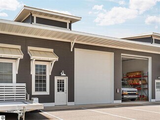 Plus de détails pour 3903 Blair Valley Rd, Traverse City, MI - Industriel/Logistique à vendre