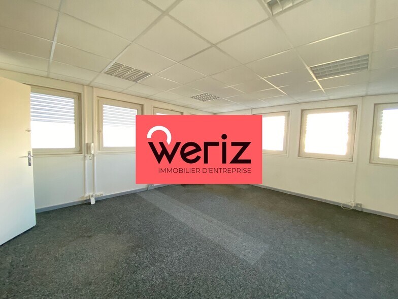 166 Avenue De Hambourg, Marseille à louer - Photo de l’immeuble – Image 2 sur 10