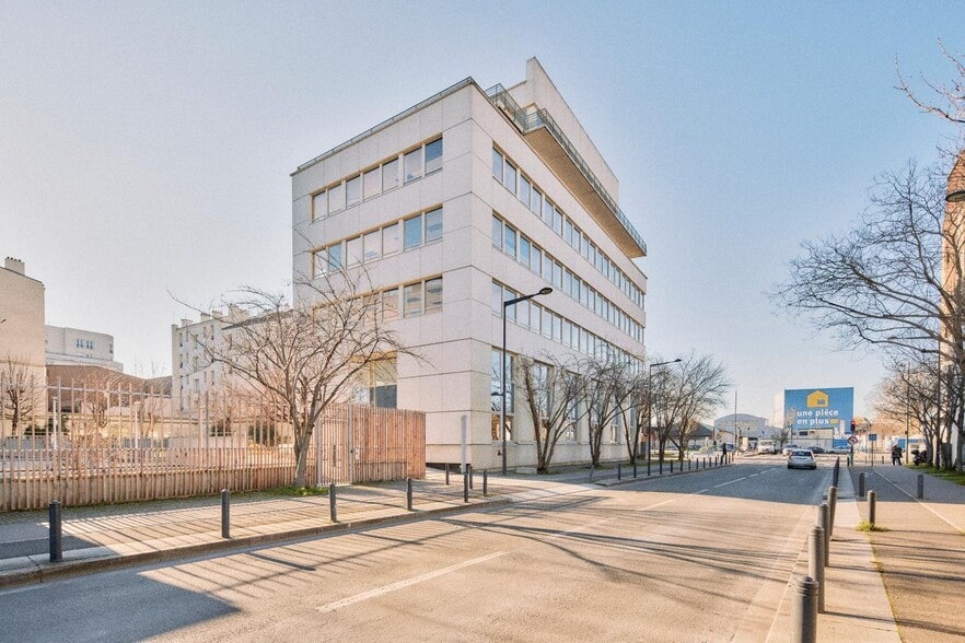 132 Avenue Du Président Wilson, Saint-Denis à louer - Photo de l’immeuble – Image 1 sur 17