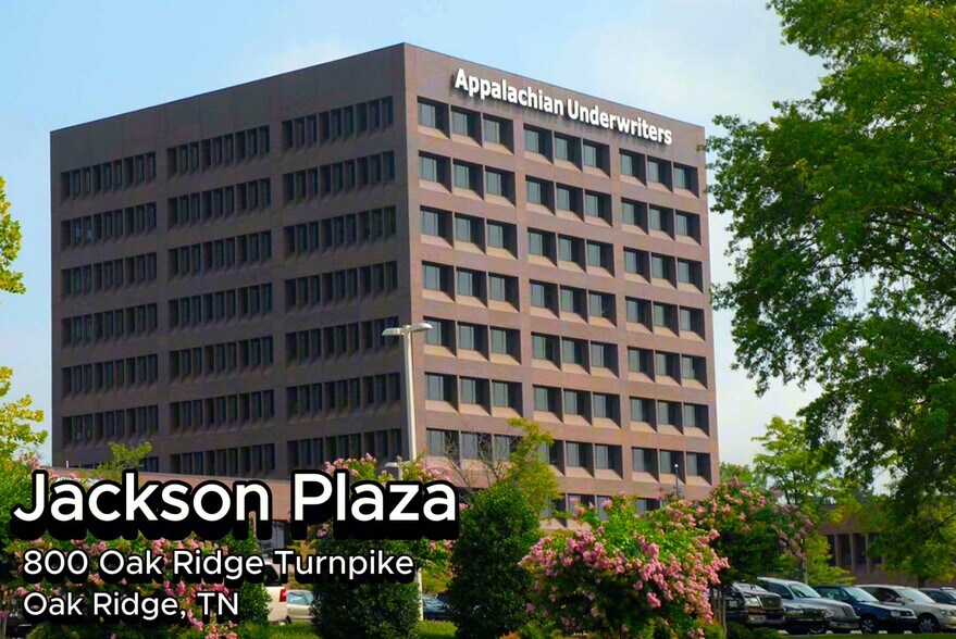 800 Oak Ridge Tpke, Oak Ridge, TN à louer - Vidéo sur l’annonce professionnelle – Image 2 sur 36
