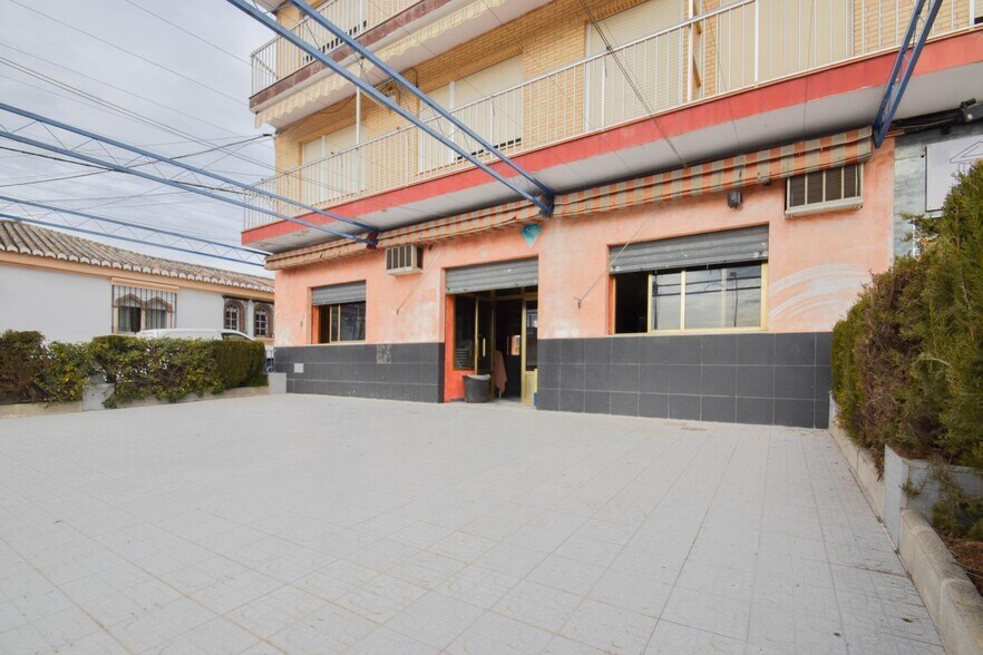 Local commercial dans Pinos Puente, Granada à vendre - Photo de l’immeuble – Image 1 sur 37