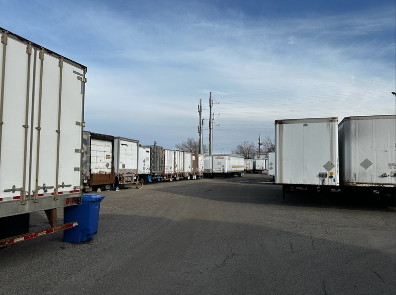 1212 34 Av SE, Calgary, AB à louer - Autre – Image 3 sur 8