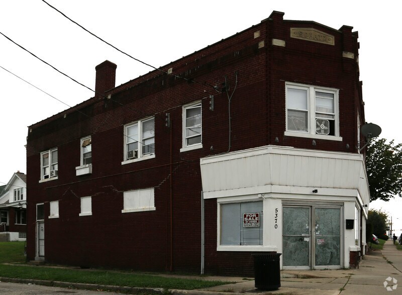 5368-5370 Carthage Ave, Cincinnati, OH à louer - Photo de l’immeuble – Image 3 sur 3
