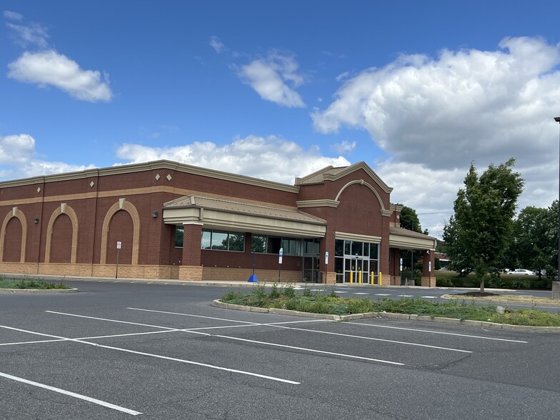 1500 N Cedar Crest Blvd, Allentown, PA à louer - Photo de l’immeuble – Image 3 sur 10