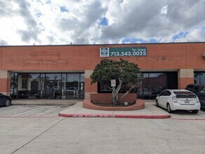 9550-9701 FM 1960 Humble Bypass Rd W, Humble, TX à louer Photo de l’immeuble– Image 2 sur 11
