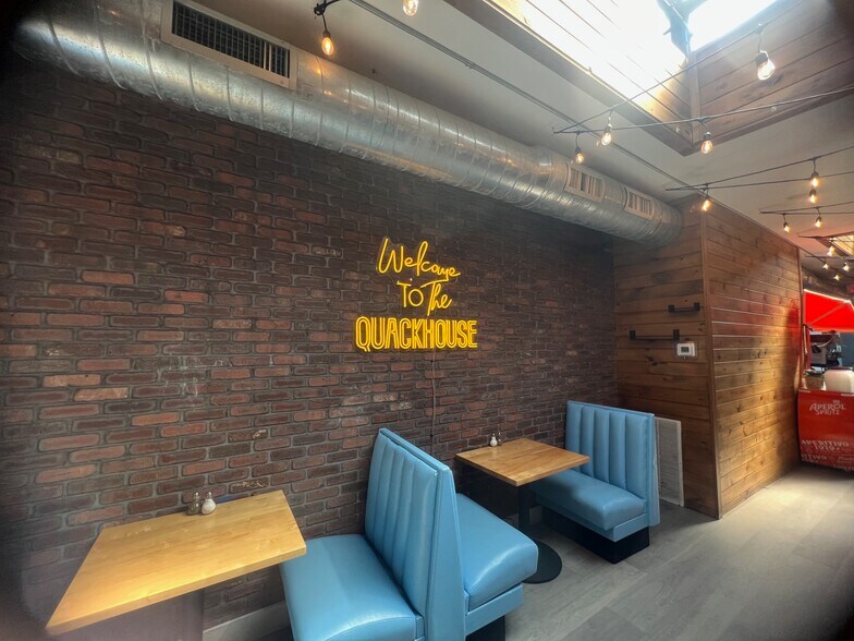 52-54 Bank St, New London, CT à vendre - Photo de l’immeuble – Image 3 sur 11