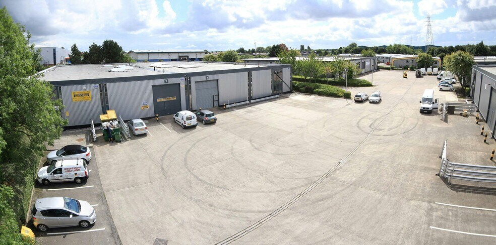 Calver Rd, Warrington à louer - Photo de l’immeuble – Image 1 sur 6