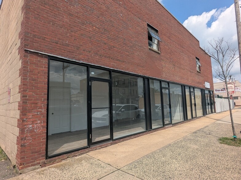 179 N Main St, Freeport, NY à louer - Photo de l’immeuble – Image 2 sur 15
