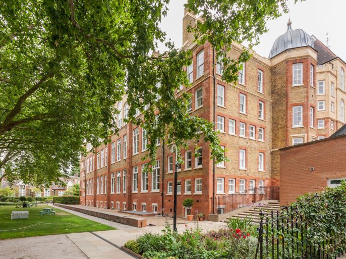 Kingsway Pl, Londres à vendre - Photo de l’immeuble – Image 2 sur 5