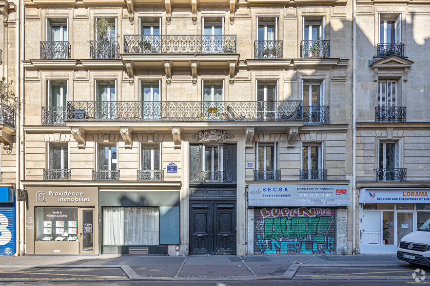 49 Rue De Maubeuge, Paris à louer - Photo de l’immeuble – Image 2 sur 4