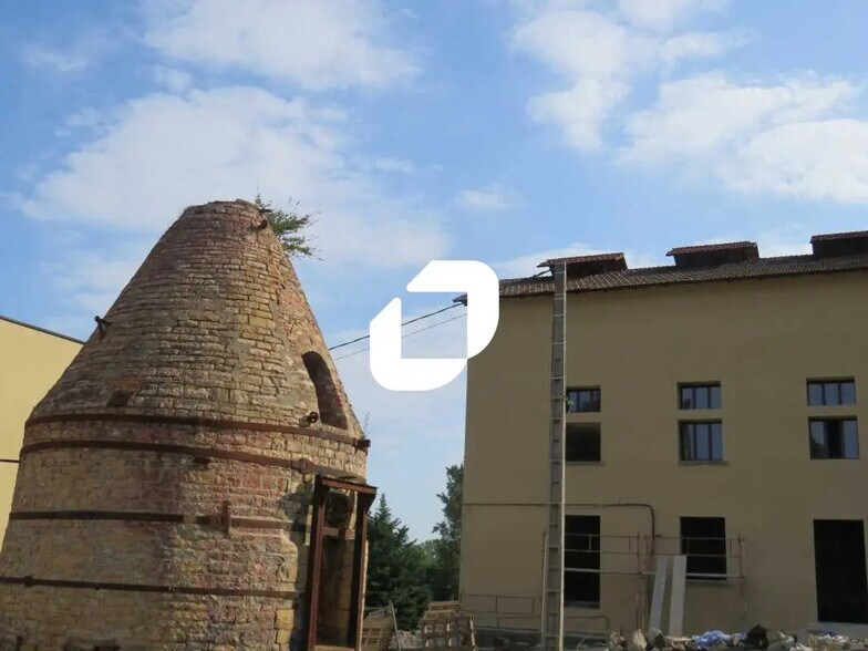 Bureau dans Neuville-sur-Saône à louer - Photo de l’immeuble – Image 3 sur 14