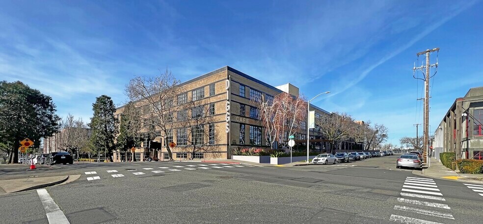 1800 3rd St, Sacramento, CA à louer - Photo de l’immeuble – Image 3 sur 28