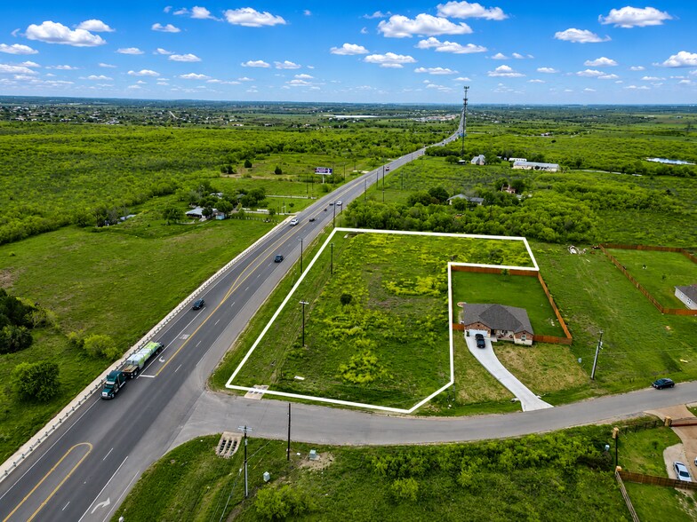 12290 Camino Real, Kyle, TX à vendre - Photo de l’immeuble – Image 3 sur 4