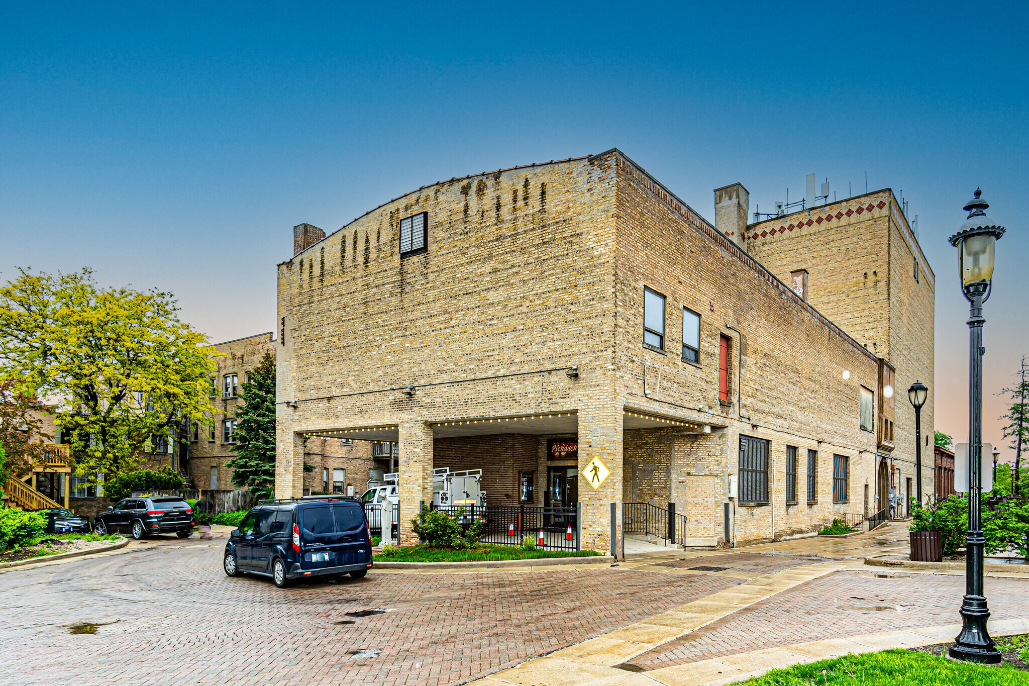 1-11 S Prospect Ave, Park Ridge, IL à louer Photo de l’immeuble– Image 1 sur 24