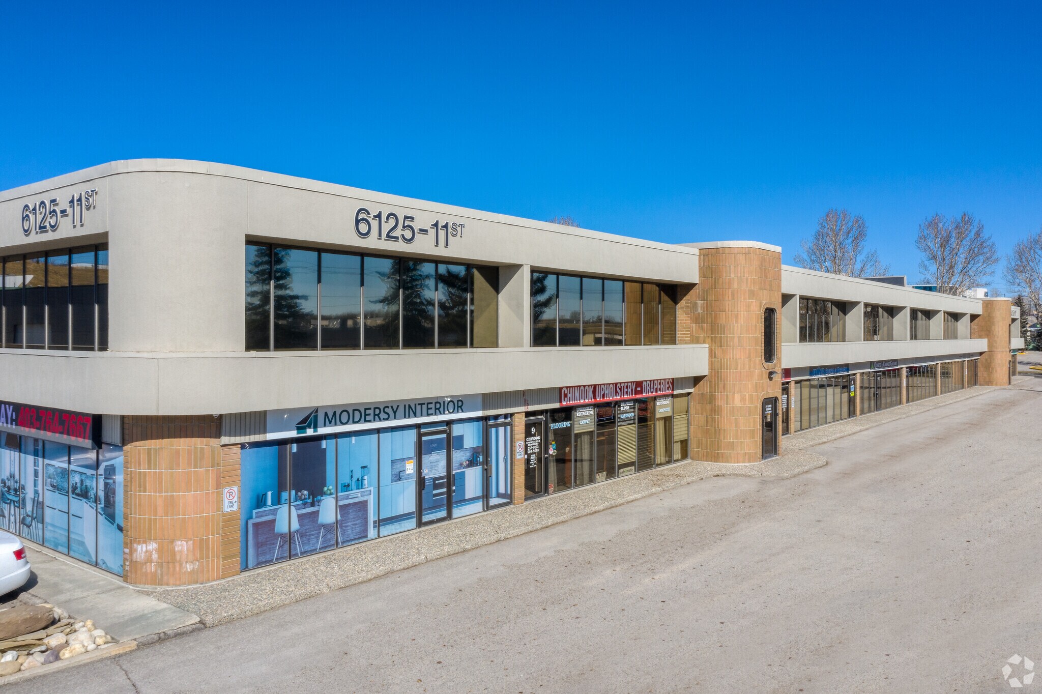 6125 11th St SE, Calgary, AB à louer Photo de l’immeuble– Image 1 sur 5