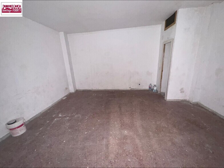 Local commercial dans València à vendre - Photo intérieure – Image 3 sur 9