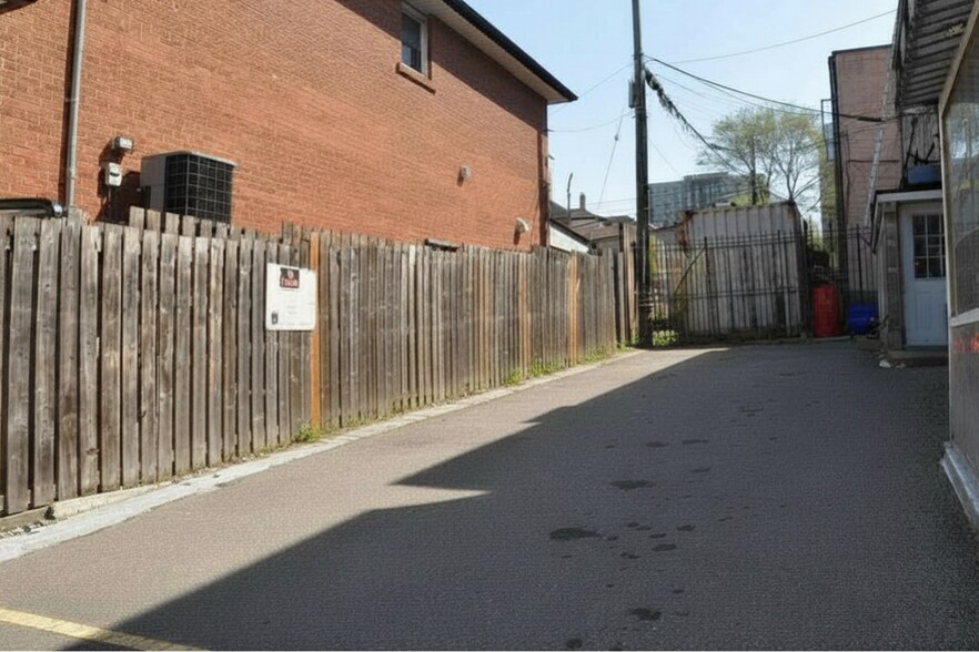 2542-2544 Eglinton Ave W, Toronto, ON à vendre - Photo de l’immeuble – Image 3 sur 21