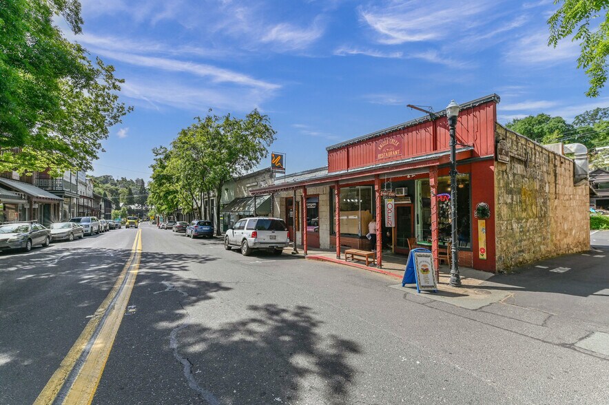 1250 Main st, Angels Camp, CA à vendre - Photo principale – Image 1 sur 39