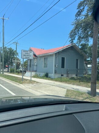 Plus de détails pour 825 N Ridgewood Ave, Daytona Beach, FL - Bureau à vendre