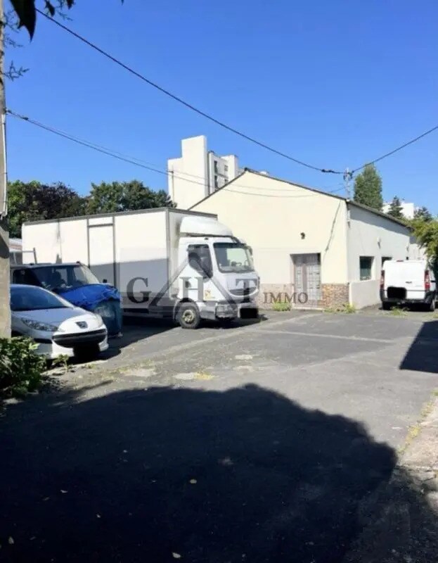 Local commercial dans Épinay-sur-Seine à louer Photo de l’immeuble– Image 1 sur 5