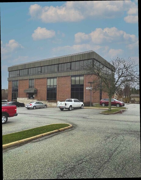 21141 Governors Hwy, Matteson, IL à vendre - Photo de l’immeuble – Image 2 sur 12