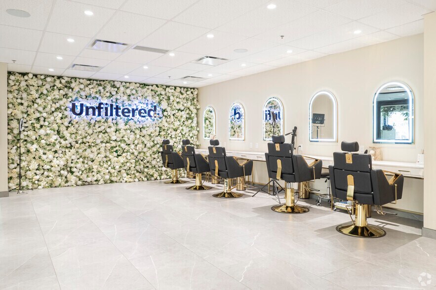 909 5 Av SW, Calgary, AB à louer - Photo intérieure – Image 2 sur 38