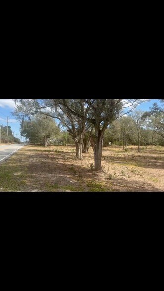 Tropic Street, Titusville, FL à vendre - Vidéo sur l’annonce professionnelle – Image 2 sur 19