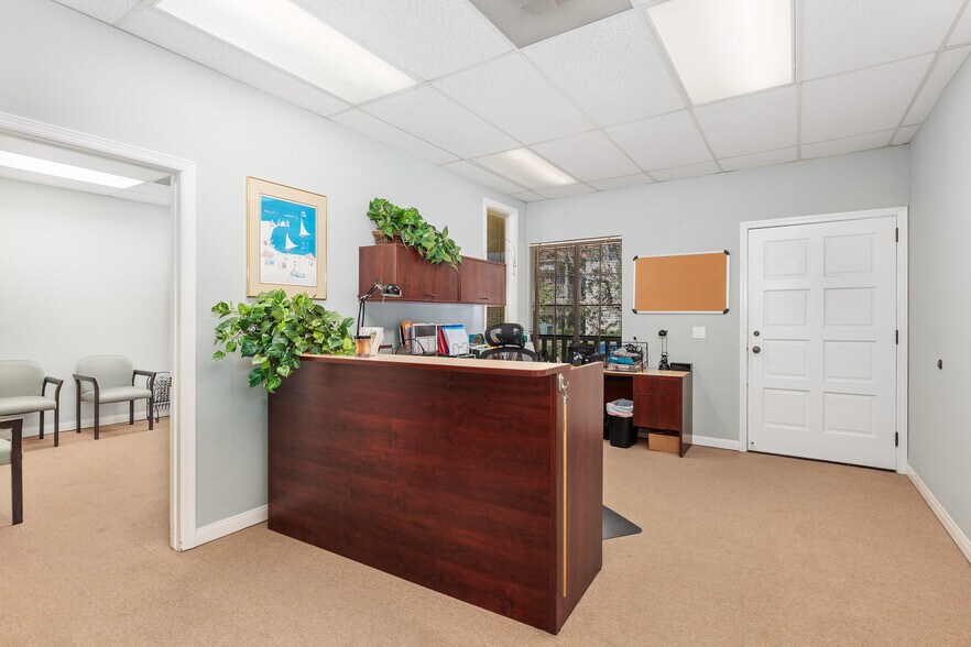 4407 Manchester Ave, Encinitas, CA à louer - Hall d’entrée – Image 2 sur 15