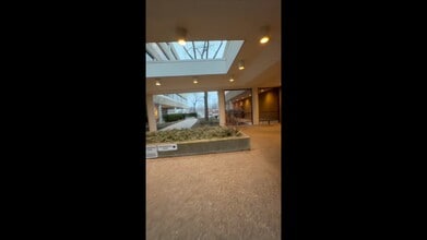 Northfield Plz, Northfield, IL à louer - Vidéo sur l’annonce professionnelle 