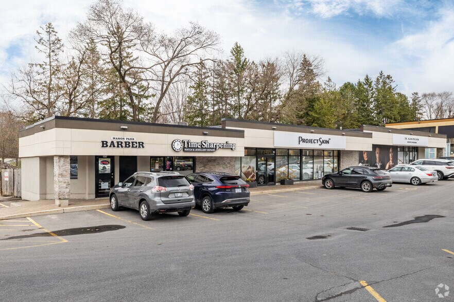 347-375 St. Laurent Blvd, Ottawa, ON à louer - Photo de l’immeuble – Image 3 sur 4