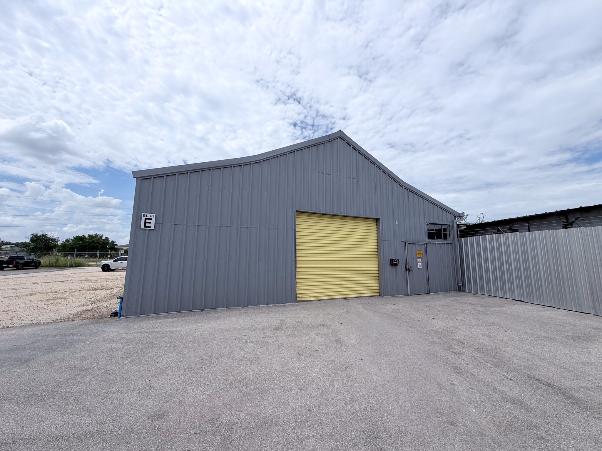 2915 S Zarzamora St, San Antonio, TX à louer Photo intérieure– Image 1 sur 12