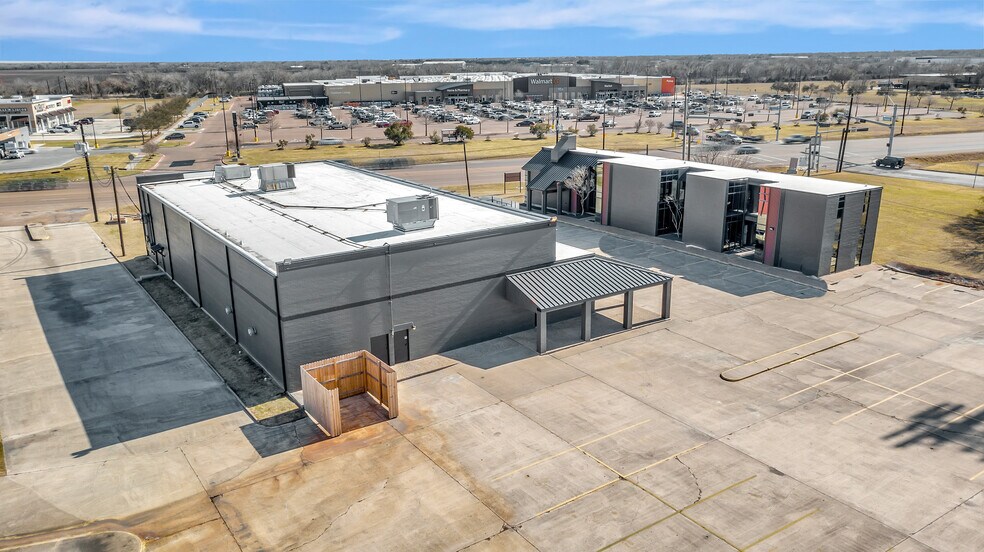 4104 Houston Hwy, Victoria, TX à louer - Photo de l’immeuble – Image 3 sur 9