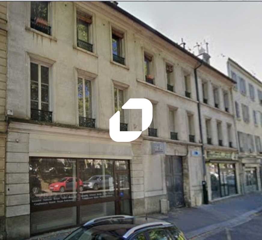Local commercial dans Versailles à louer Photo de l’immeuble– Image 1 sur 4