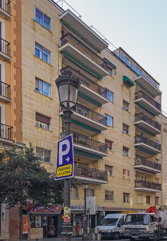 Plus de détails pour Calle De Toledo, 109, Madrid - Logement à vendre