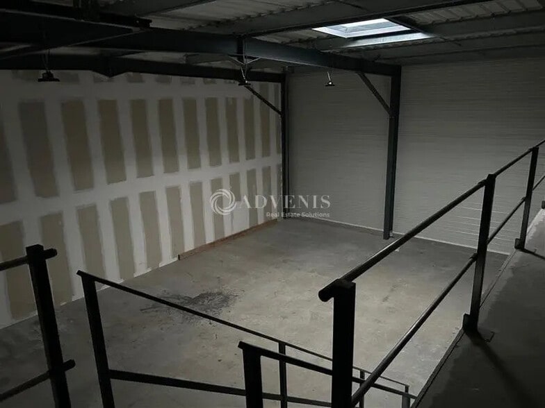 Local d’activités dans Chambray-lès-Tours à louer - Photo intérieure – Image 2 sur 6