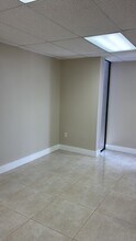 12955 Biscayne Blvd, North Miami, FL à louer Photo intérieure– Image 2 sur 4