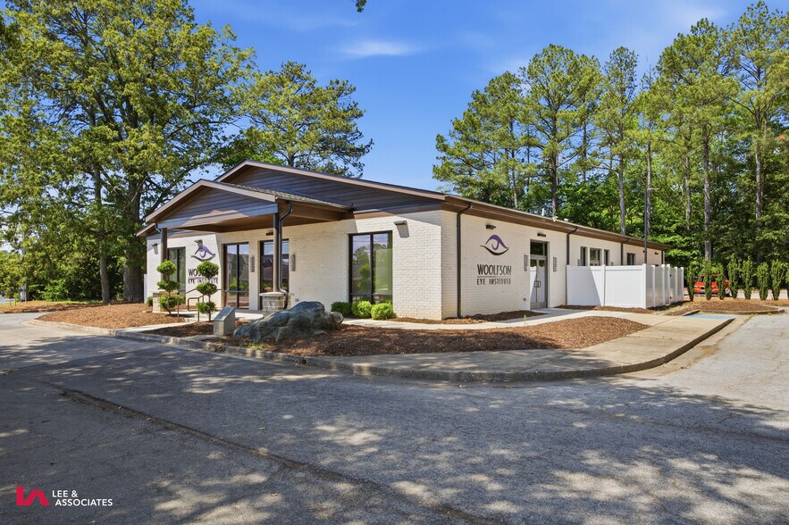 2687 Sandy Plains Rd, Marietta, GA à louer - Photo de l’immeuble – Image 2 sur 21
