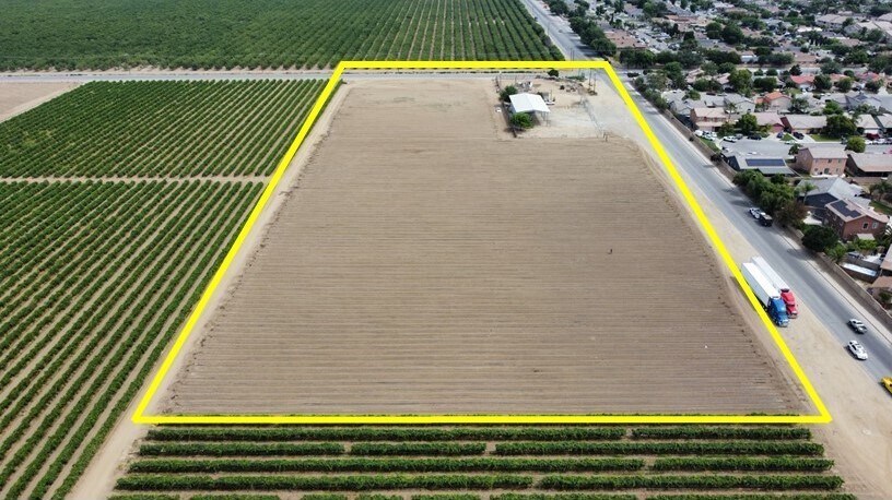 1777 Comanche dr, Arvin, CA à vendre - Photo de l’immeuble – Image 2 sur 2