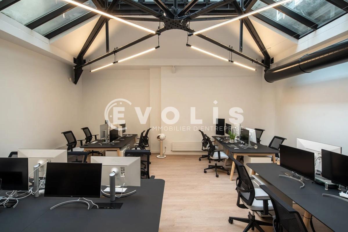 Bureau dans Paris à louer Photo de l’immeuble– Image 1 sur 15
