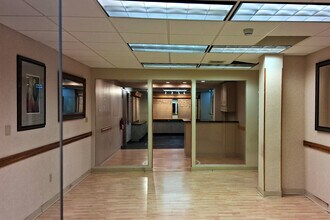 160 Hawley Ln, Trumbull, CT à louer Photo intérieure– Image 2 sur 5