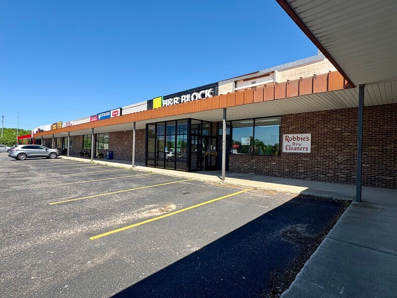 1681 Benzie Hwy, Benzonia, MI à vendre - Photo de l’immeuble – Image 1 sur 21
