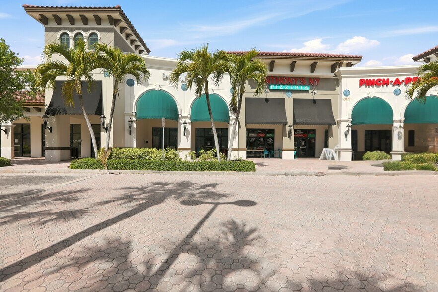 10020 Coconut Rd, Estero, FL à louer - Photo de l’immeuble – Image 2 sur 14