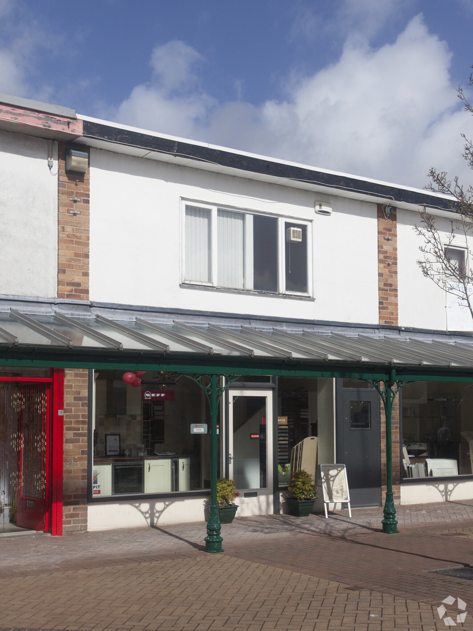 4-5 Tower Gdns, Holywell à louer Photo principale– Image 1 sur 4