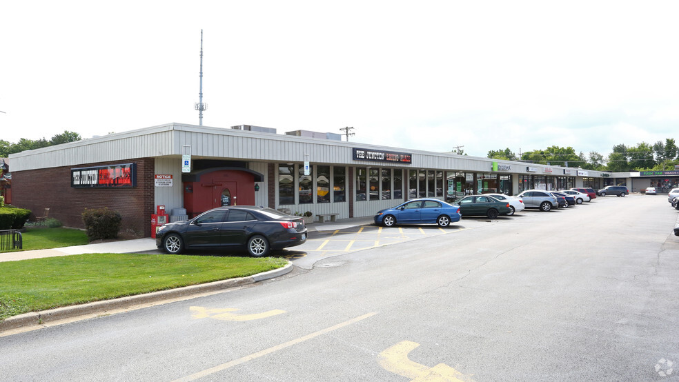 818 W Lincoln Hwy, Dekalb, IL à louer - Photo de l’immeuble – Image 1 sur 5