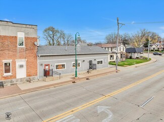 Plus de détails pour 14-16 Washington St, Oswego, IL - Local commercial à louer