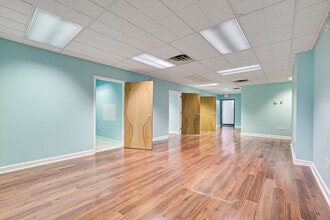 107 Cedar Grove Ln, Somerset, NJ à louer Photo intérieure– Image 2 sur 12